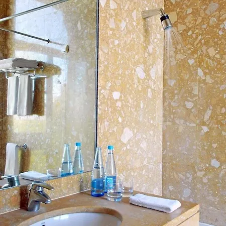 Do Elevador Отель Брага