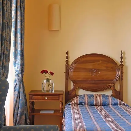 Отель Do Elevador Брага