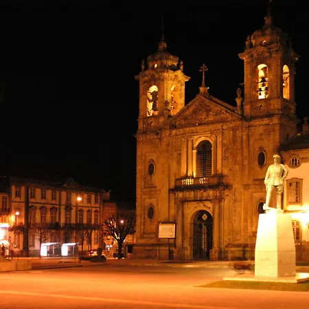 Отель Do Elevador 4*