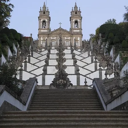 Отель Do Elevador Брага
