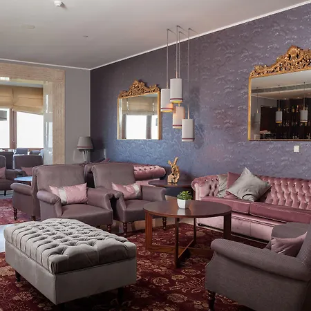 Do Elevador Hotel 4*