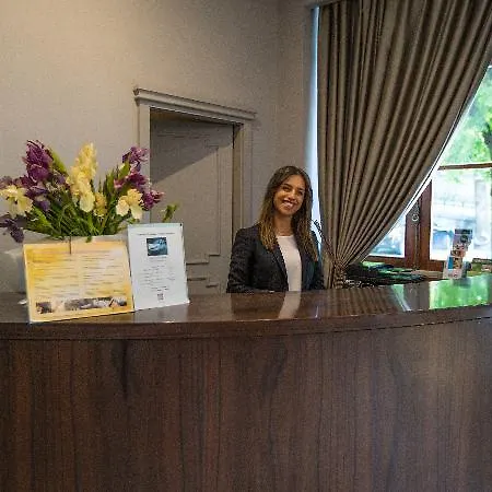 Do Elevador Отель 4*