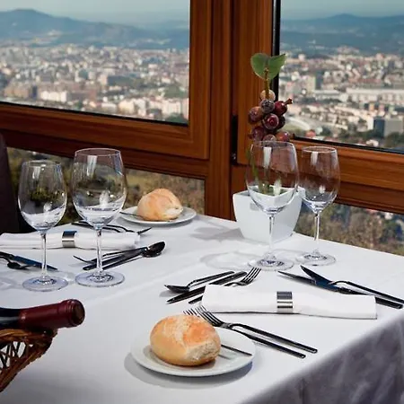 Hotel Do Elevador 4*